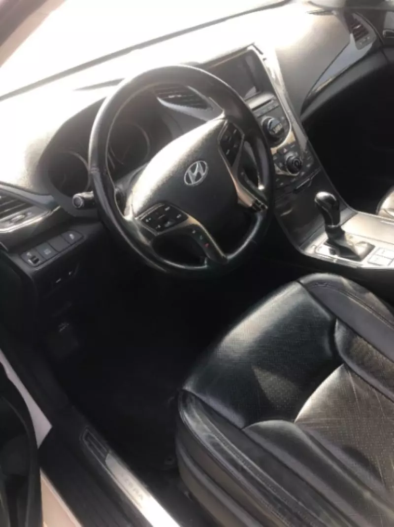 Hyundai Azera   - 2012