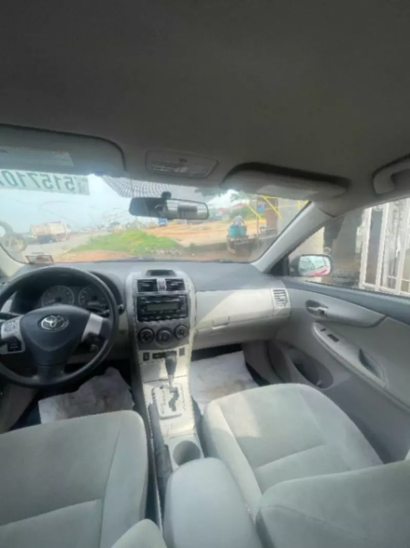 TOYOTA Corolla   - 2012