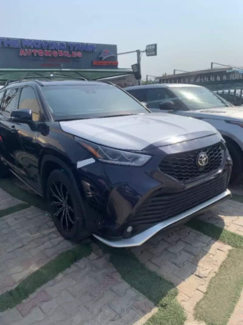 Toyota Highlander - 2021