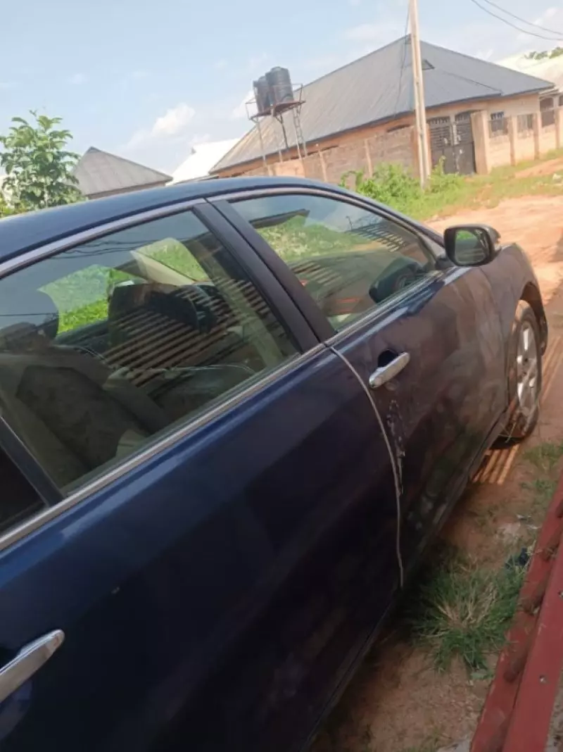 Toyota Camry   - 2007