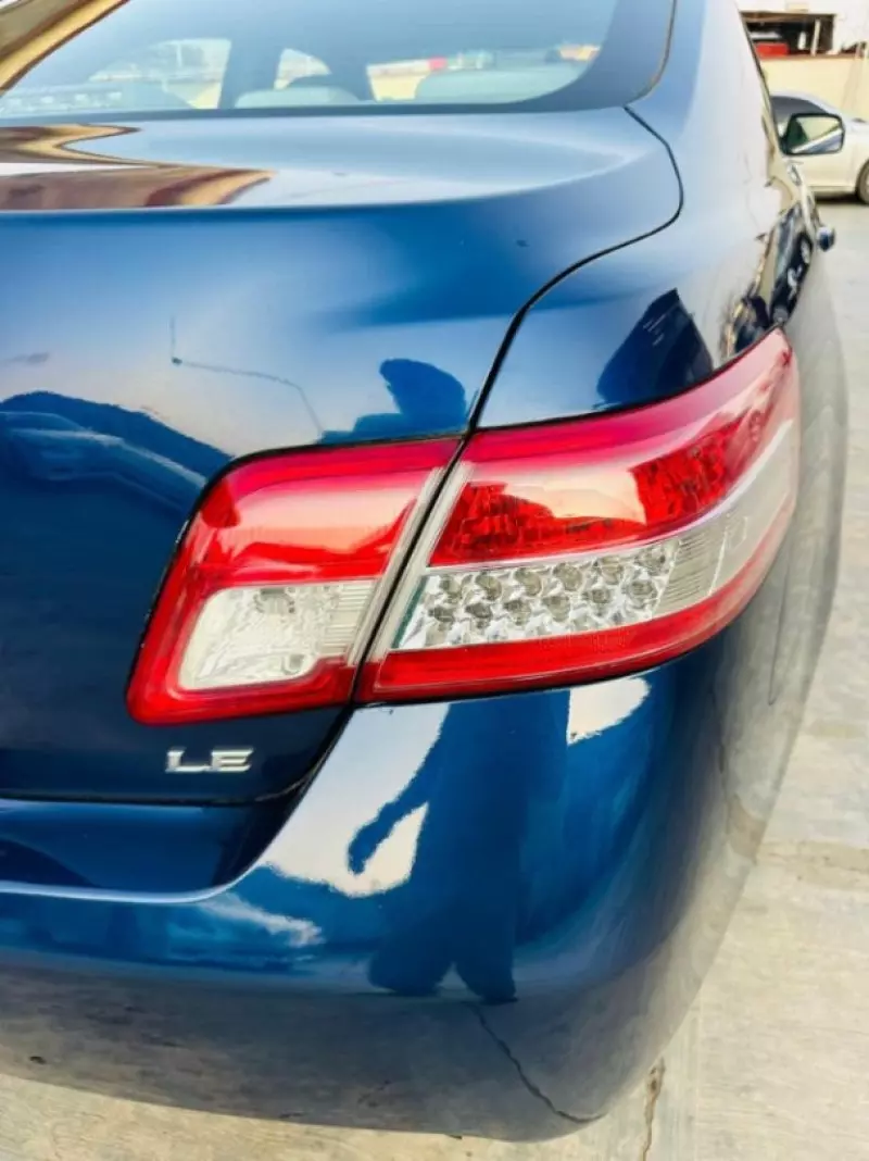 Toyota Camry   - 2010