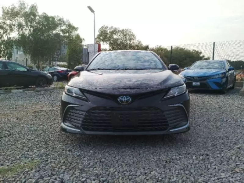 Toyota Camry   - 2022