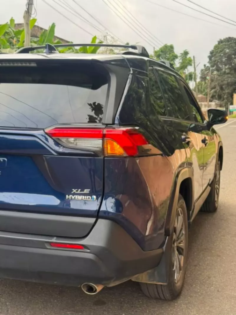 TOYOTA RAV 4   - 2024