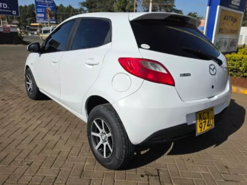 Mazda Demio   - 2012