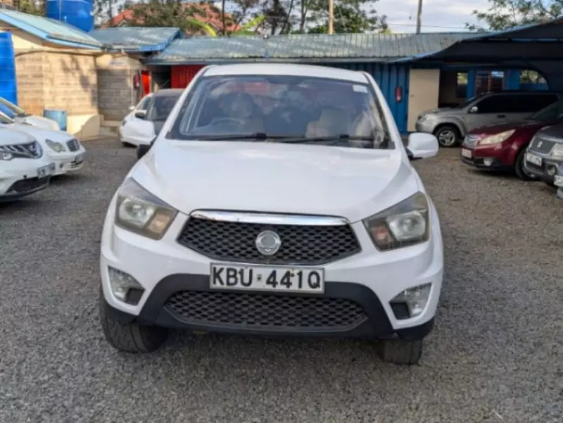 Ssangyong Actyon   - 2012