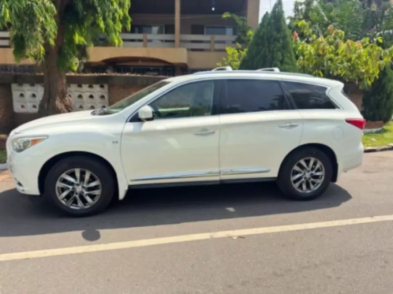 Nissan Infiniti   - 2014