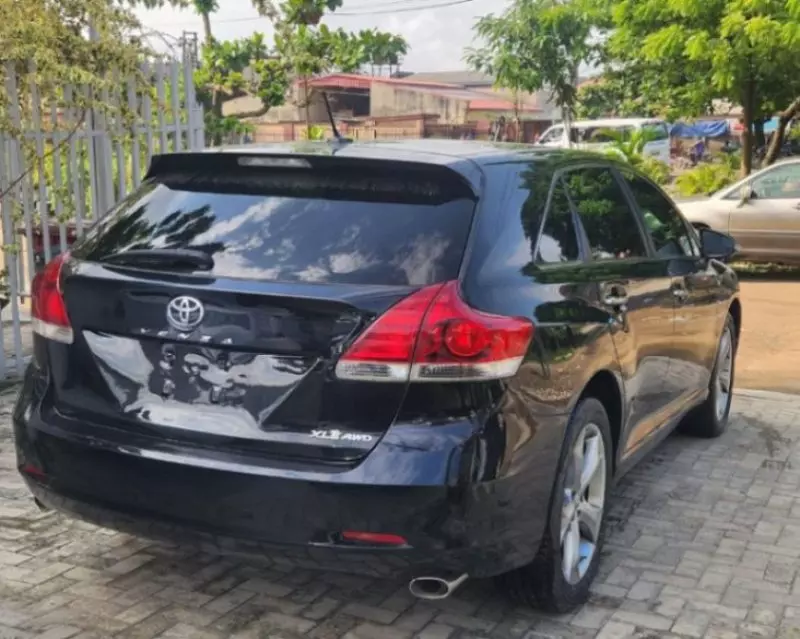 Toyota Venza   - 2014