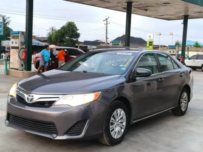 TOYOTA Camry   - 2014