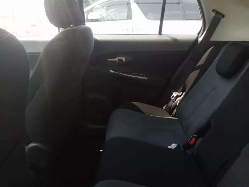 Toyota Ist    - 2012