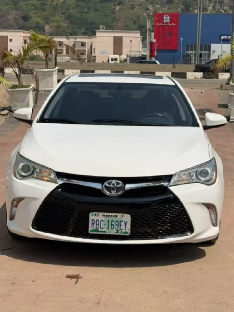 TOYOTA Camry   - 2017