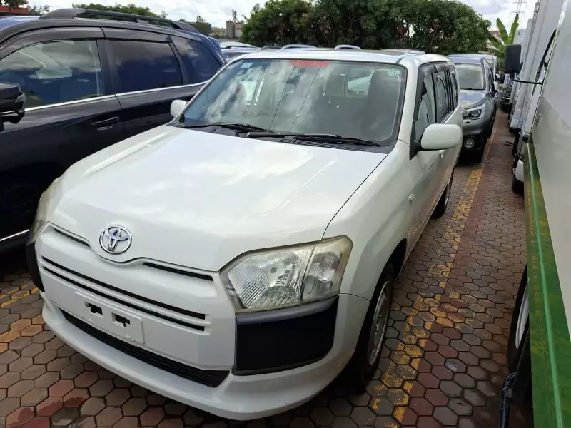 Toyota Probox    - 2016