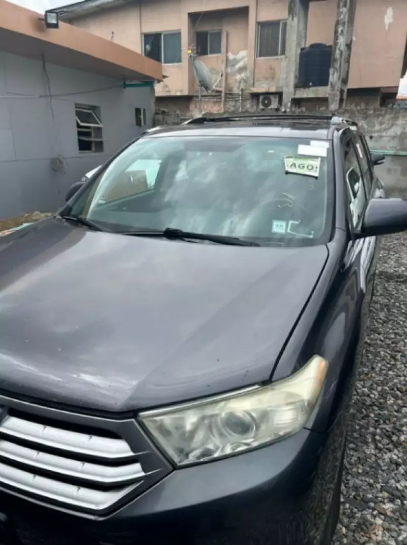 Toyota Highlander - 2011