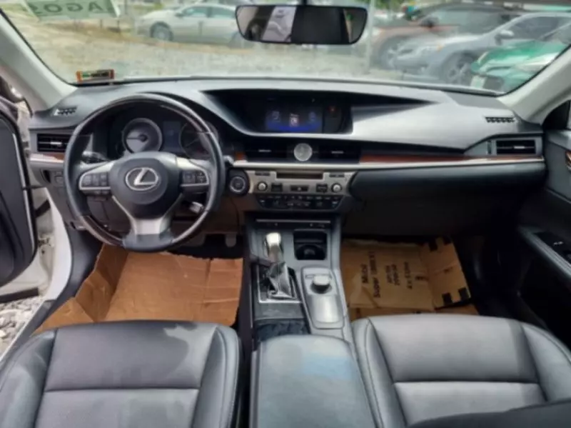 Lexus ES 350   - 2016