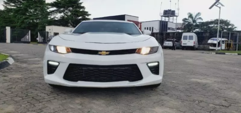 Chevrolet Camaro   - 2020