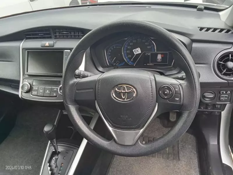 TOYOTA Fielder hybrid - 2018