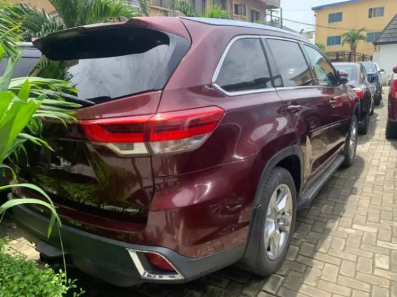 TOYOTA Highlander   - 2017