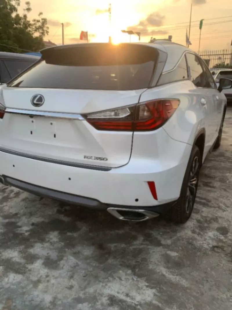 Lexus RX 350   - 2017