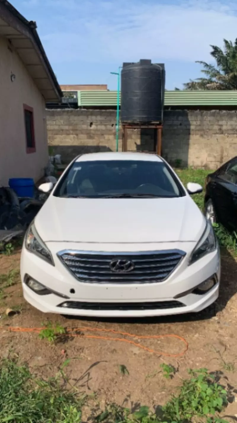 Hyundai Sonata   - 2015