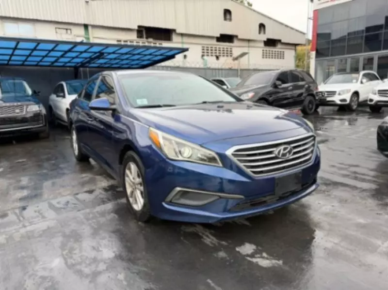 Hyundai Sonata   - 2016