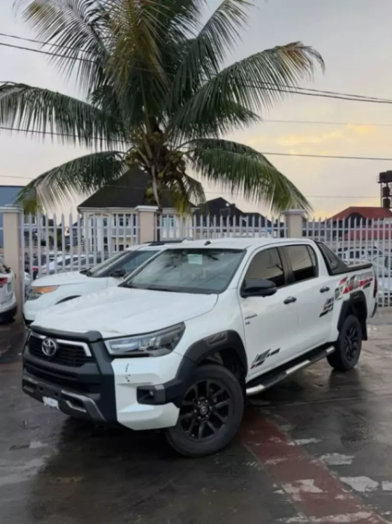 TOYOTA Hilux - 2021
