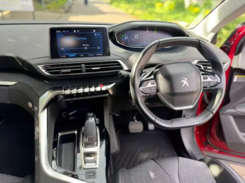 Peugeot 3008   - 2019