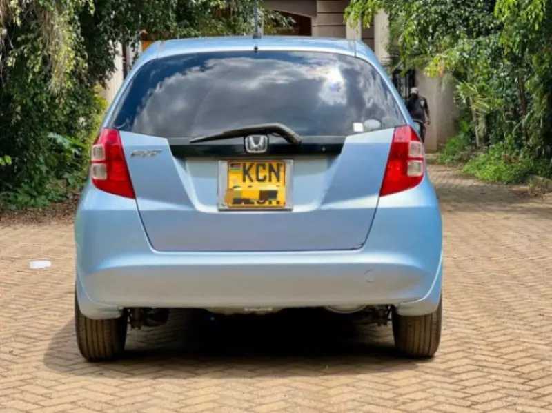 Honda Fit   - 2012