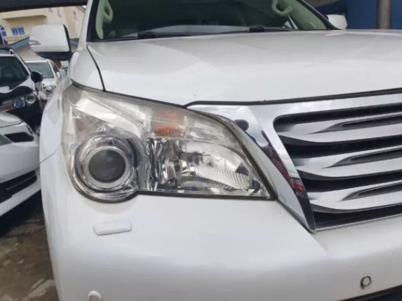 Lexus GX 460   - 2012
