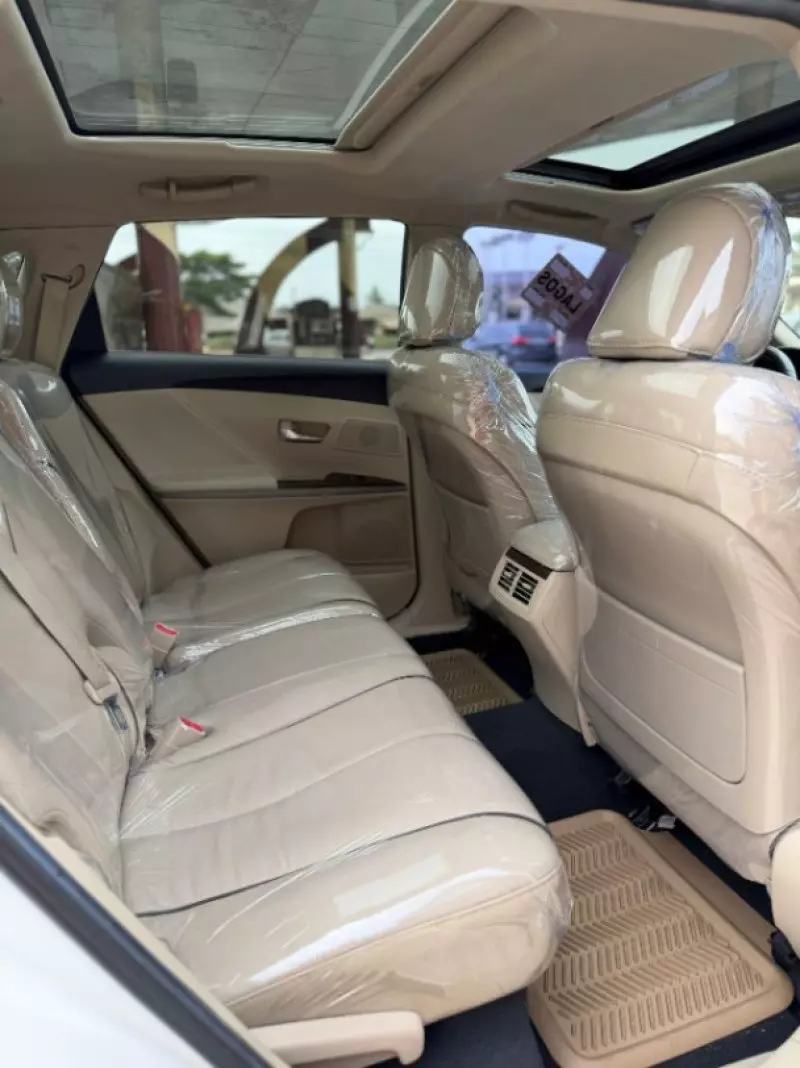 TOYOTA Venza   - 2013