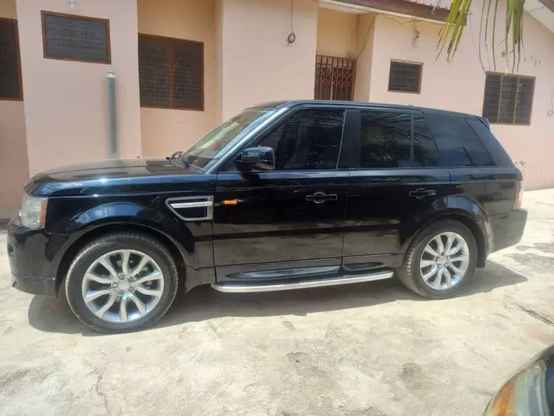 Land Rover Range Rover Sport   - 2010