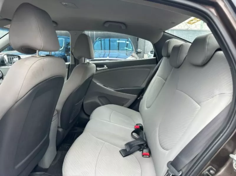 Hyundai Accent RB   - 2013
