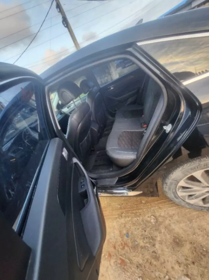Hyundai Sonata   - 2016