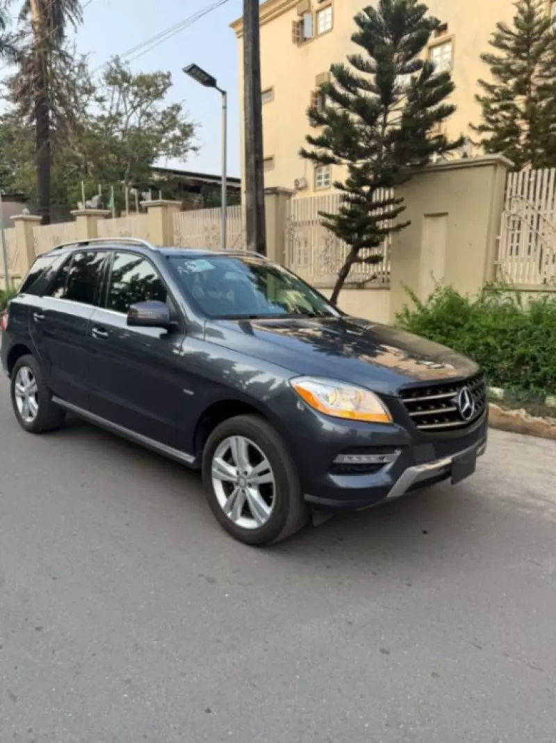 Mercedes-Benz ML 350 - 2012