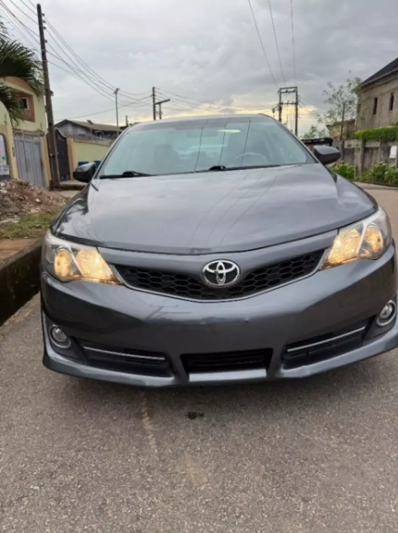 TOYOTA Camry   - 2014