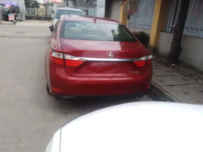Lexus ES   - 2015