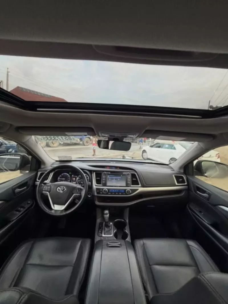 TOYOTA Highlander   - 2018