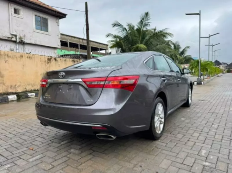 TOYOTA Avalon   - 2016