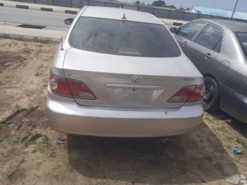 Lexus ES 300   - 2002
