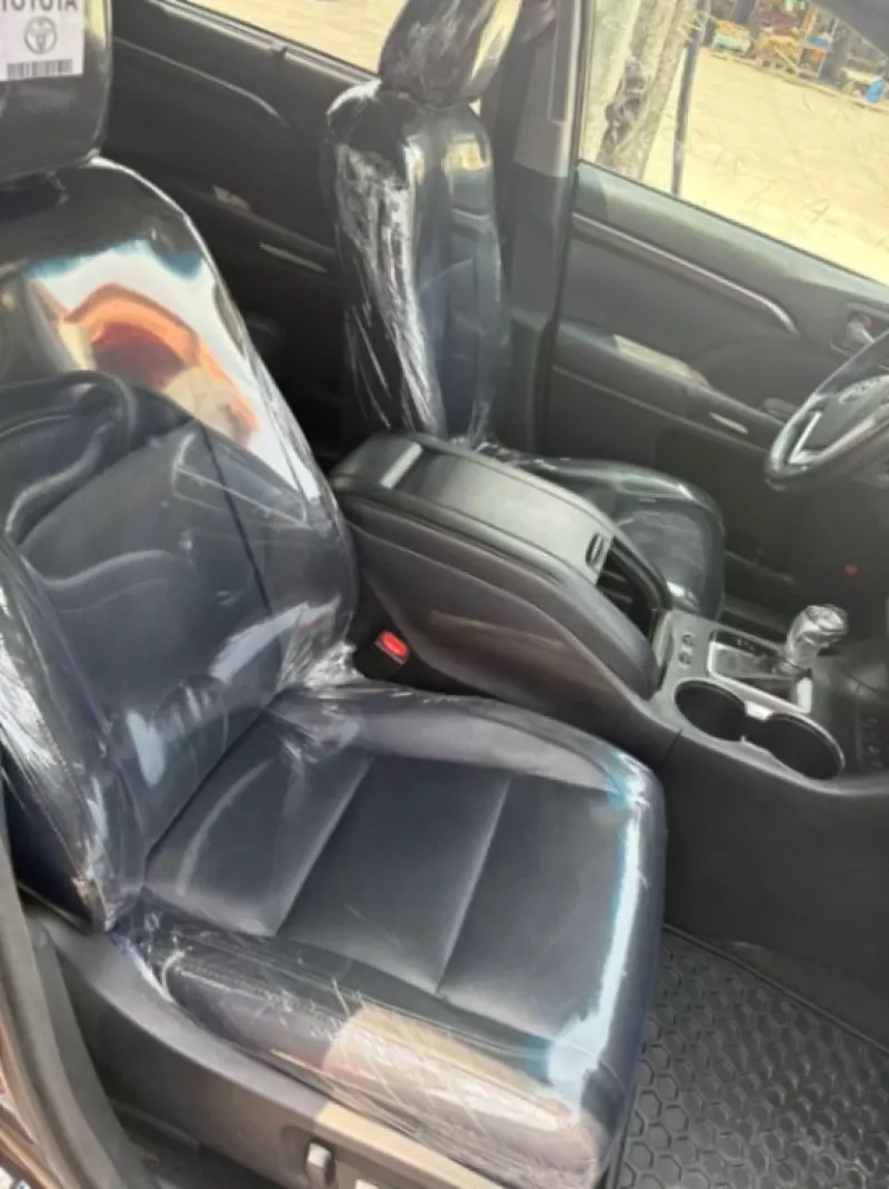TOYOTA Highlander   - 2015