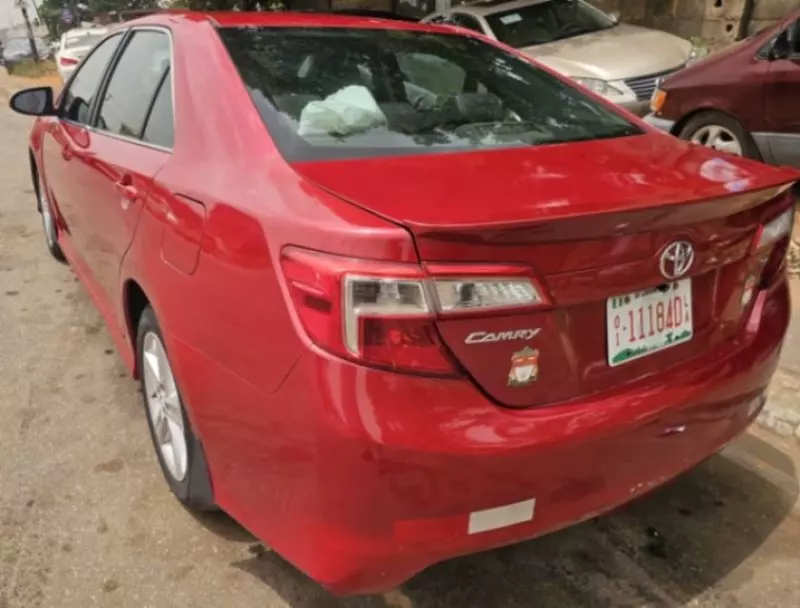 TOYOTA Camry   - 2013