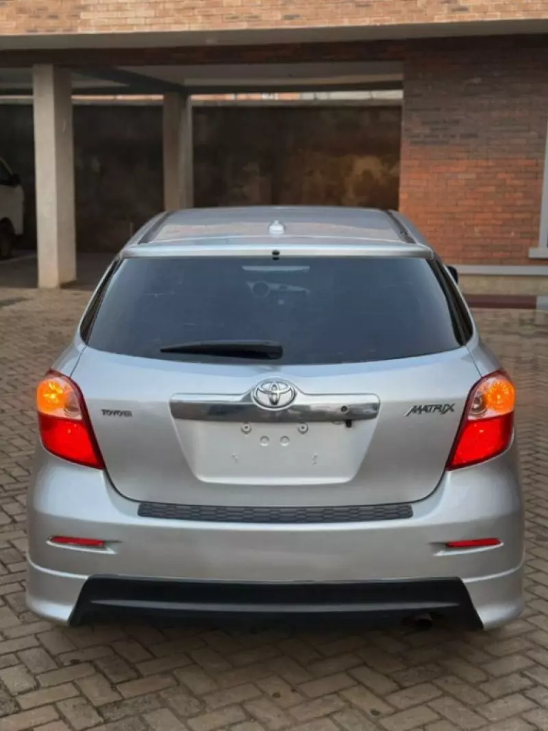 Toyota Matrix   - 2010