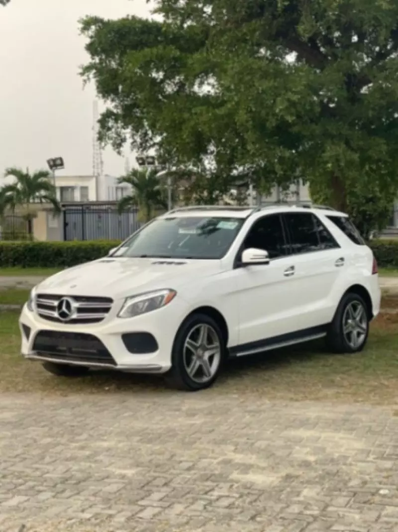 Mercedes-Benz GLE-Class   - 2016