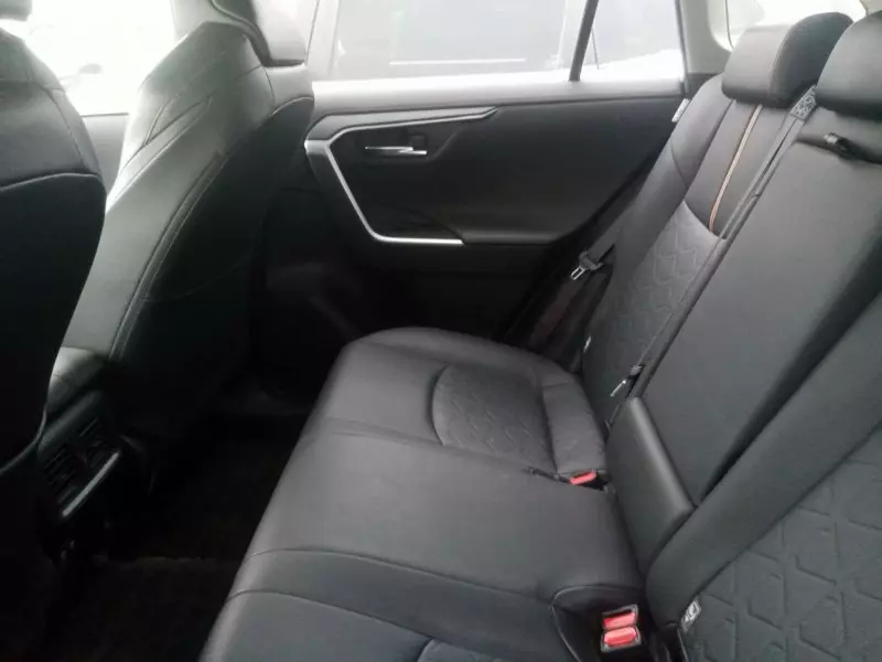 Toyota Rav 4 8AT 2.5l (Adventure Grade)   - 2019
