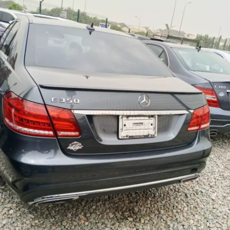 Mercedes-Benz E350   - 2013