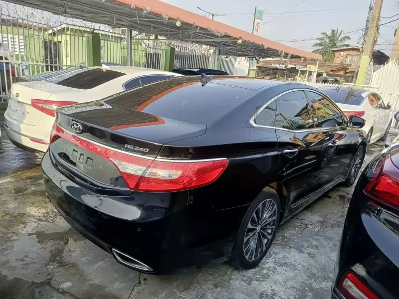 Hyundai Grandeur   - 2014