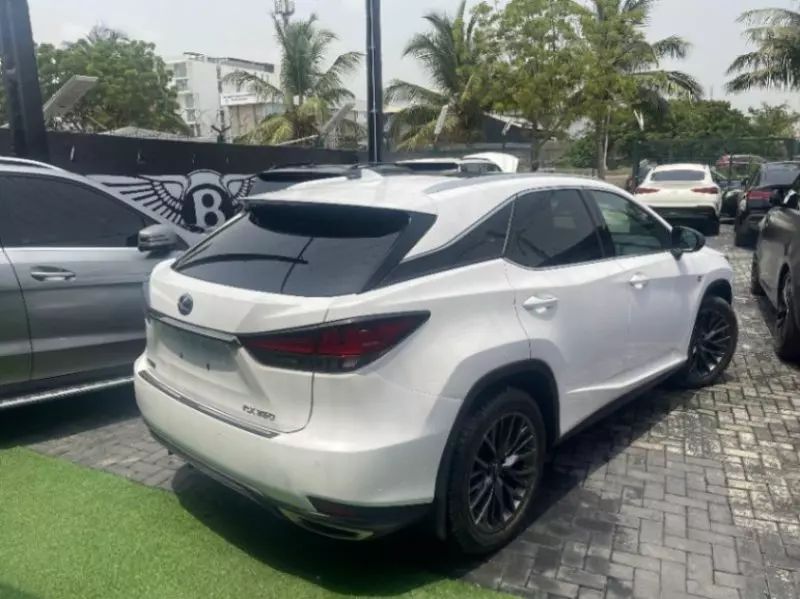 Lexus RX   - 2020