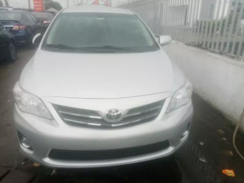 Toyota Corolla   - 2010