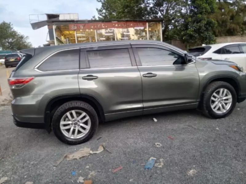 Toyota kluger   - 2014