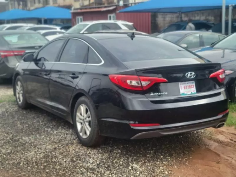 Hyundai Sonata   - 2016