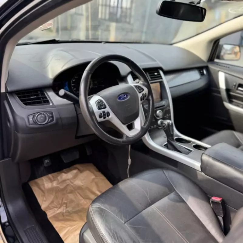 Ford Edge   - 2012