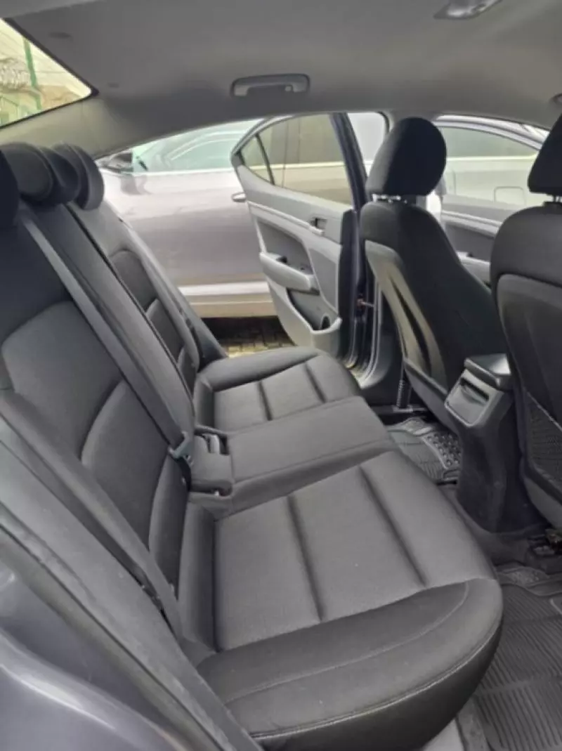 Hyundai Elantra   - 2018